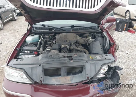 2004 Lincoln Town Car Signature from USA, damaged, VIN 1LNHM81W14Y674637